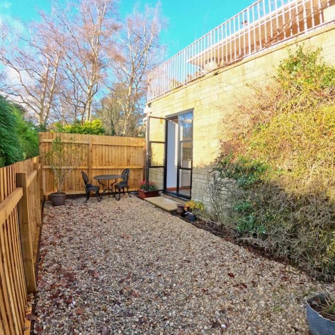 The Hideaway Apartment, Bath Bagian luar foto